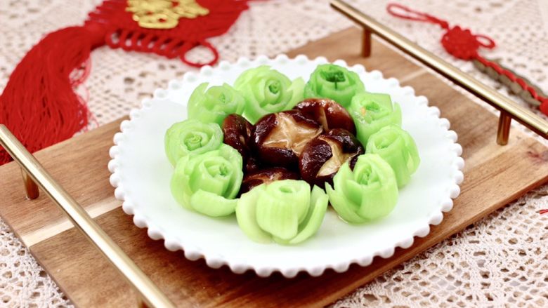 年夜饭必备的香菇油菜 