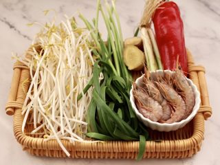 绿豆芽炒红虾 